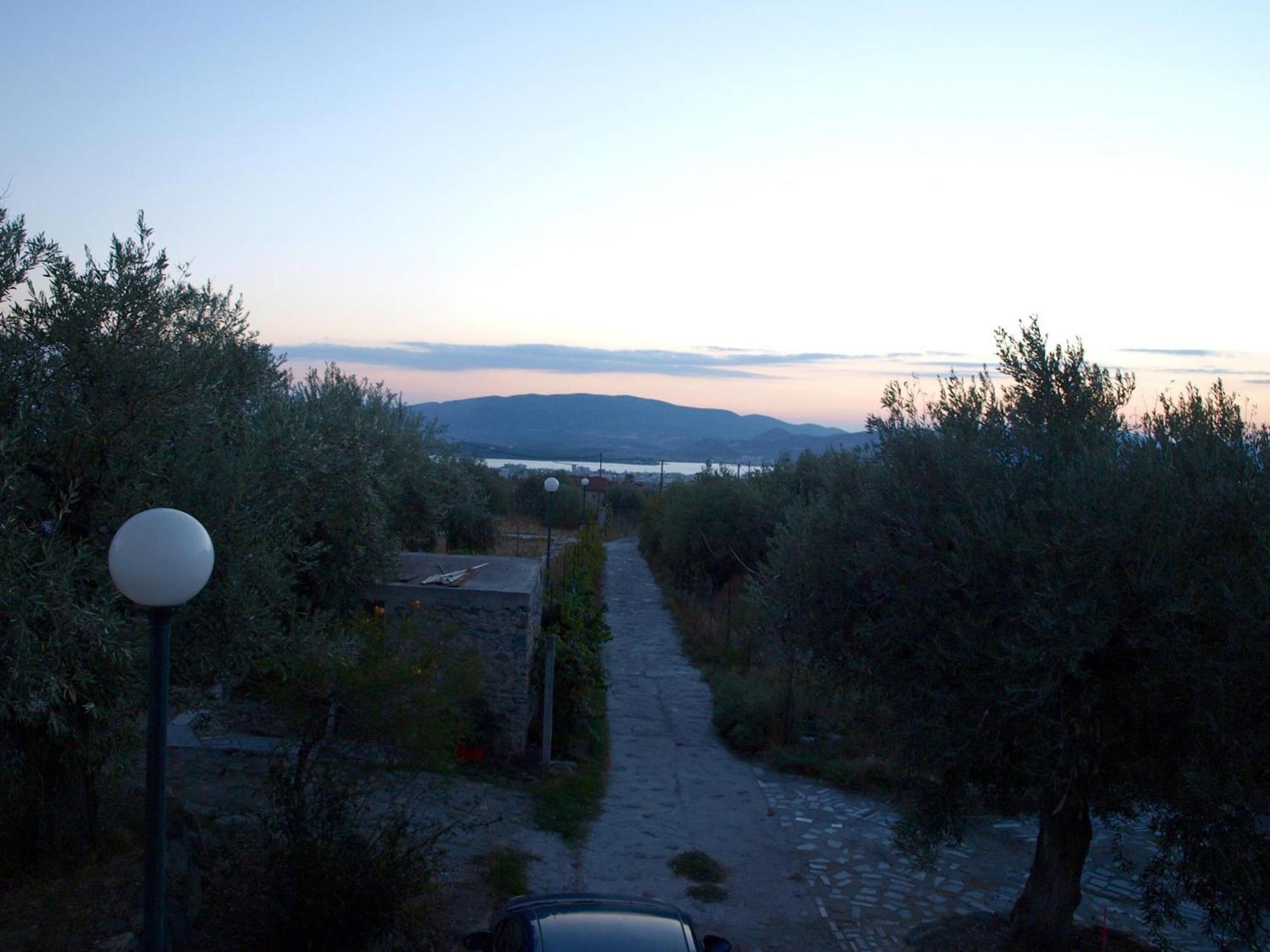 City View Apartment Volos Esterno foto